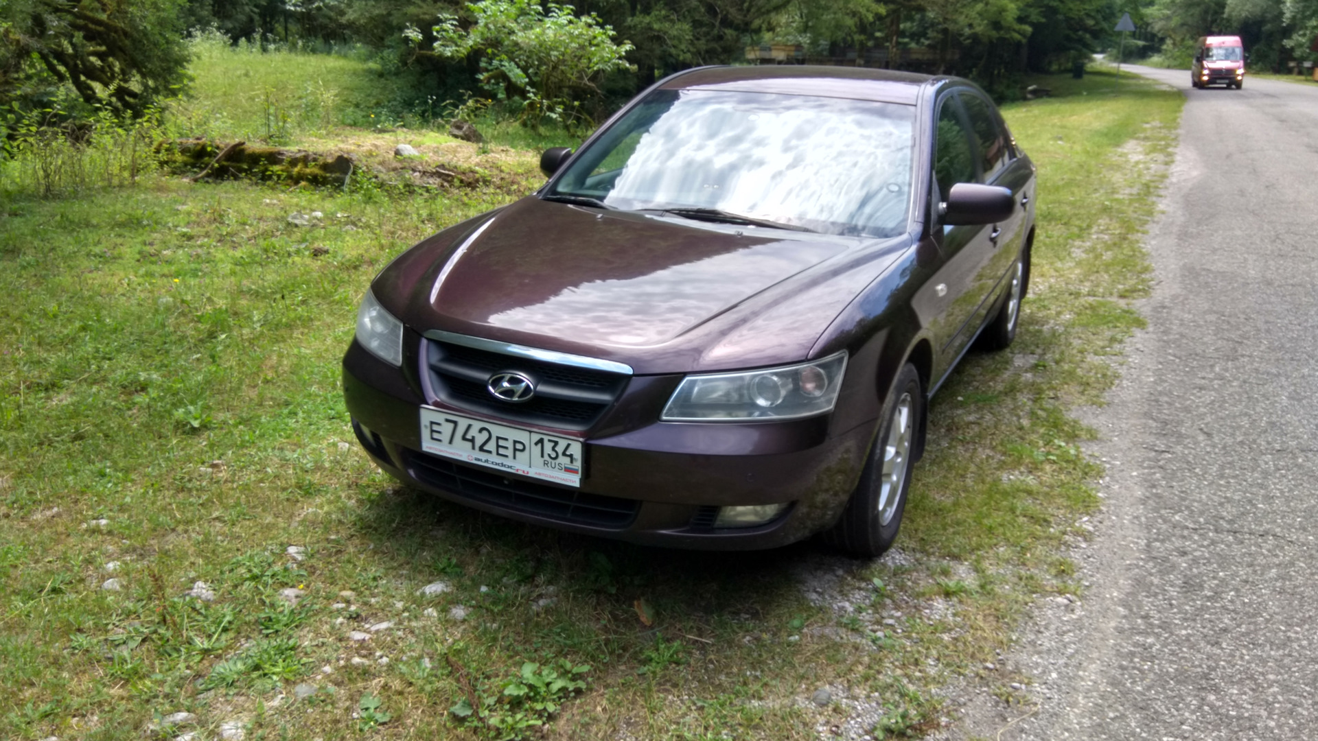 Hyundai Sonata V (NF) 2.0 бензиновый 2007 | 2.0 GL AT тёмно-вишнёвая на  DRIVE2