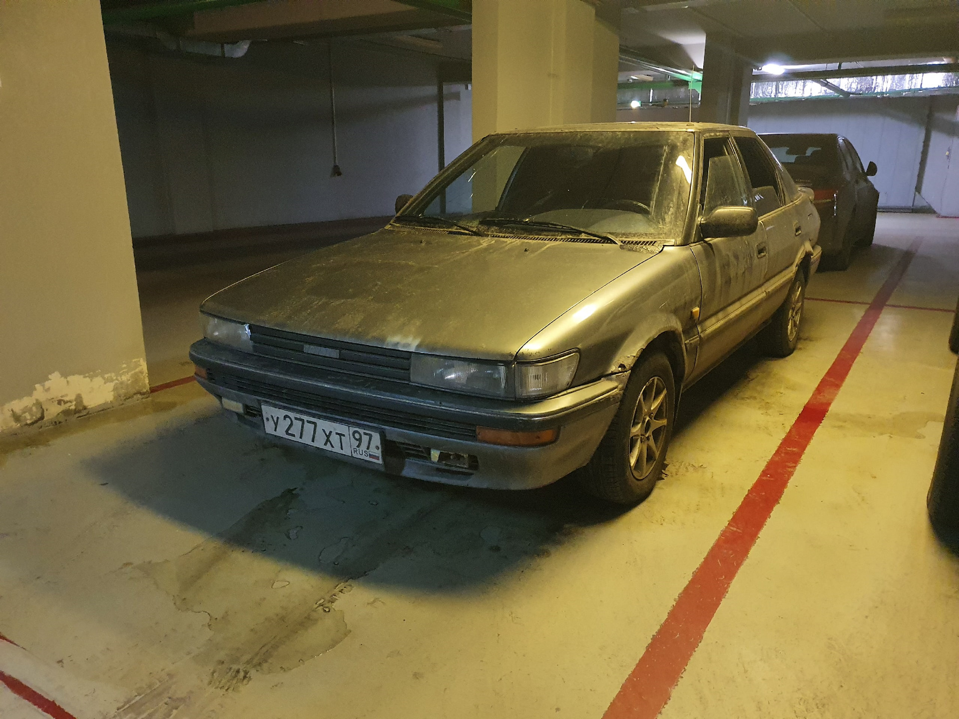 Ае 92. Тойота Королла ае92 лифтбек. Toyota Corolla хэтчбек vi 1.6 Carb. Кузов ае92. Митсубиши Галант 1988 года золотой цвет.