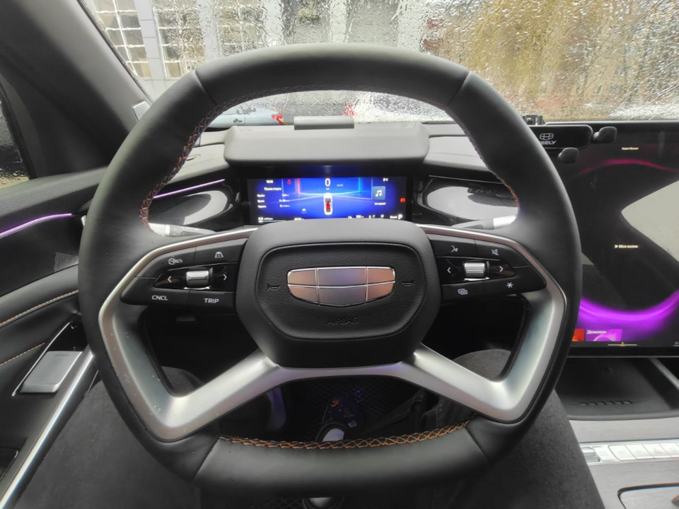 Форма руля топ — Geely Preface