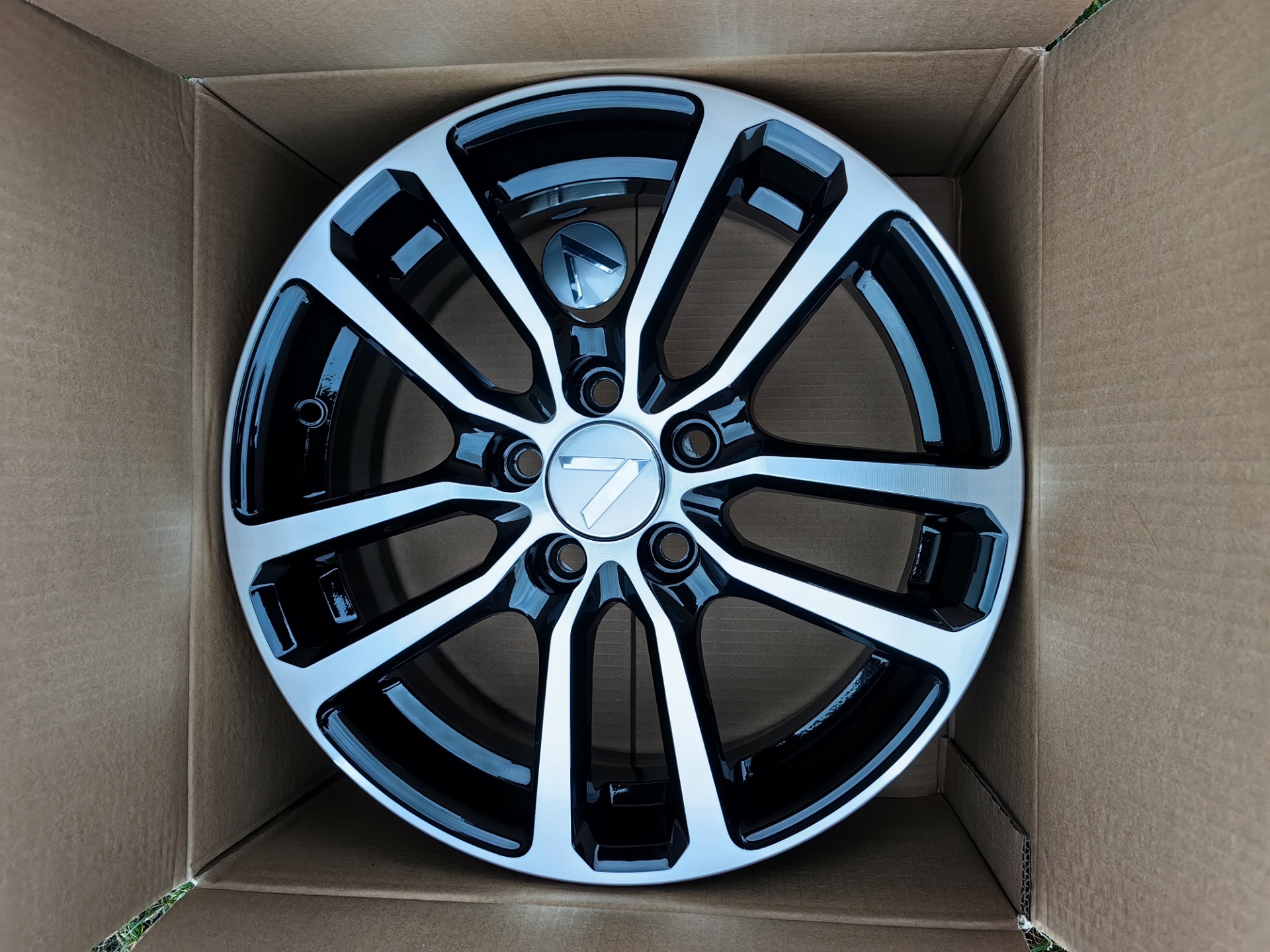 Диски Вектор B209 — Volkswagen Polo Sedan, 1,6 л, 2016 года | колёсные ...