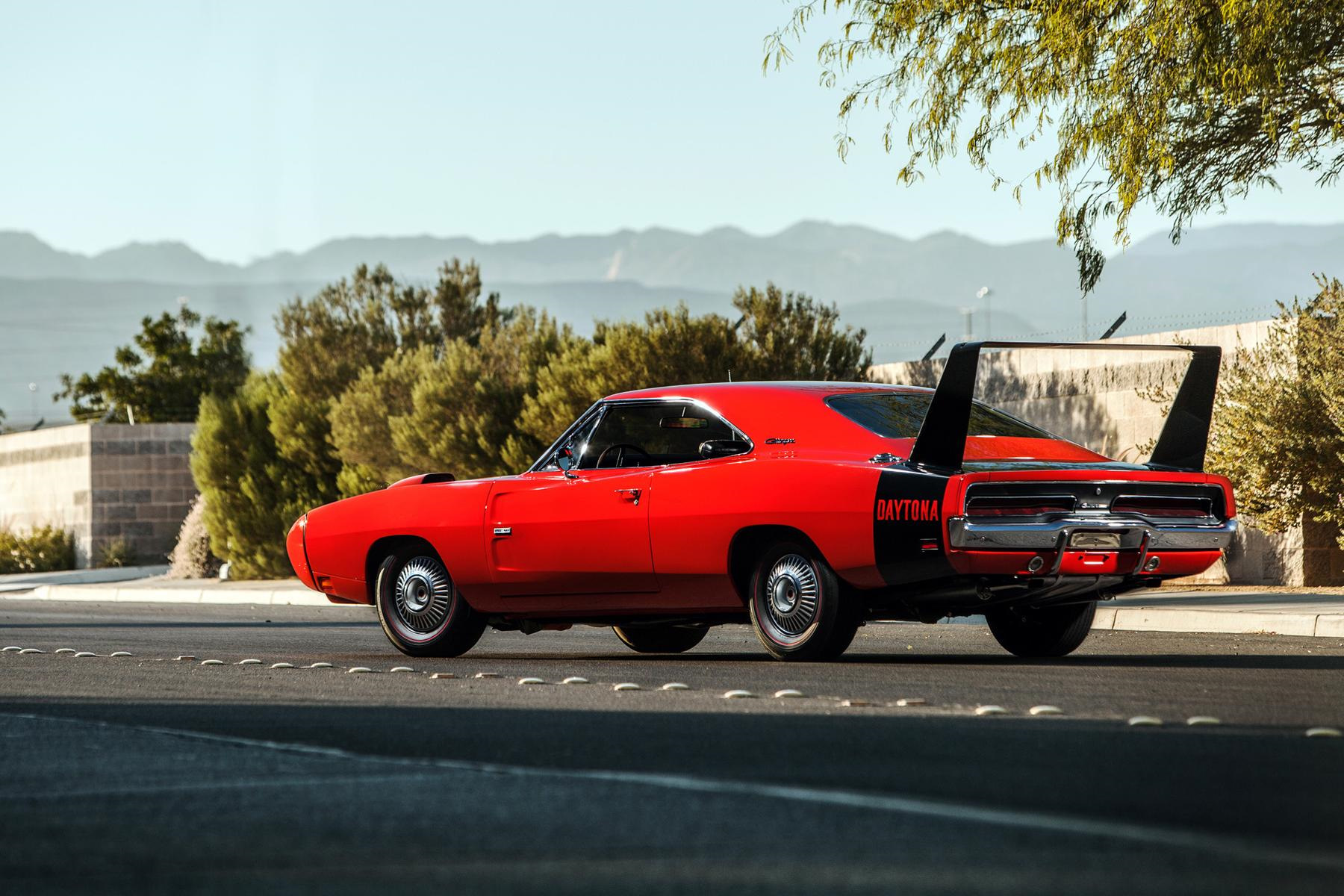 Dodge charger daytona фото