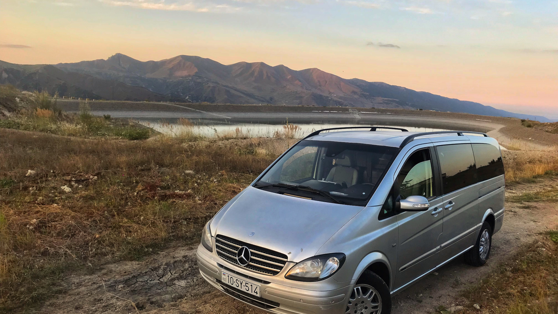 Mercedes Benz Viano 1920 1080