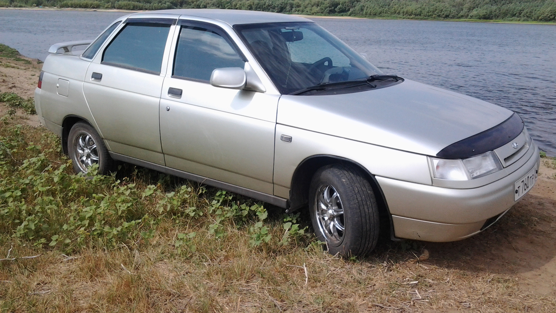 Lada 21103 1.5 бензиновый 2004 | цвет 