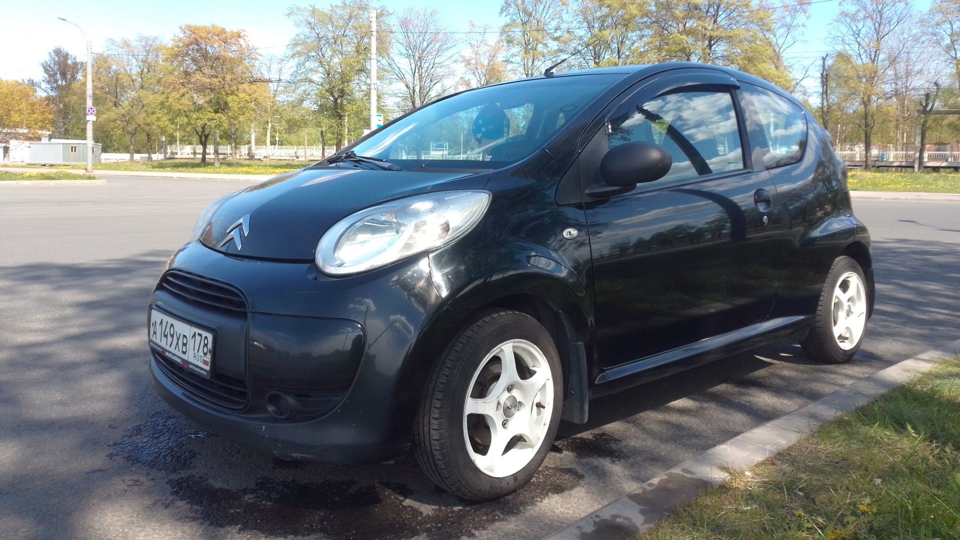 Citroen C1 (1G) 1.0 бензиновый 2010 | 👀 thing in itself на DRIVE2