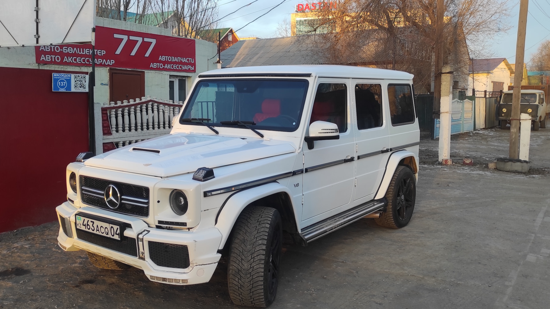 Mercedes-Benz G-Class (W463) 4.3 бензиновый 1995 | Белый на DRIVE2