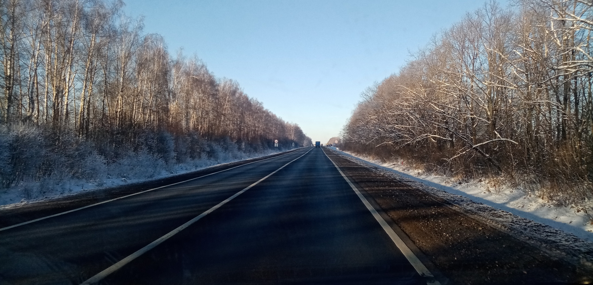 Сухая дорога. Тамбов зима дорога. Ладва -Пай трасса зимой. Ногинск дороги зима. Зимняя дорога Ногинск.