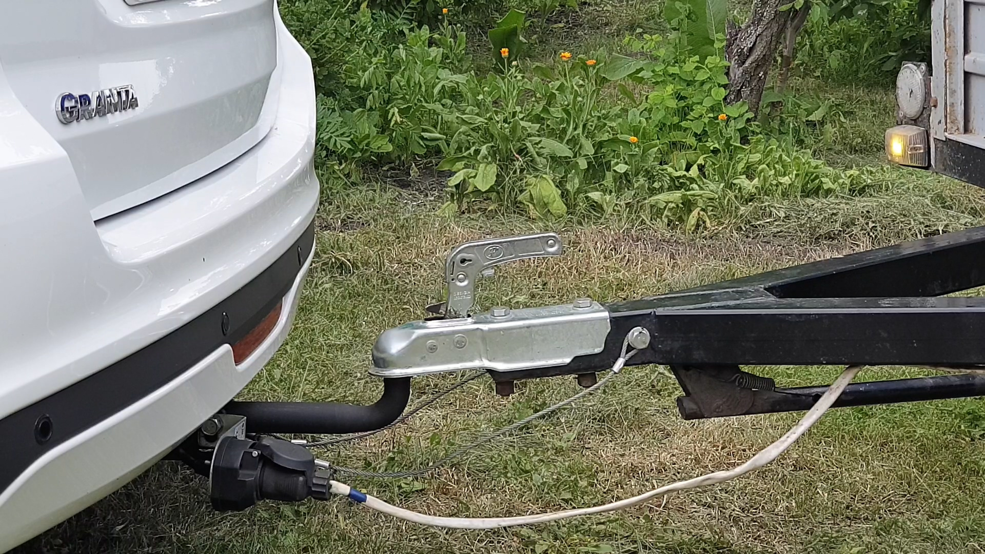 Подключение фаркоп гранта. VAZ-68 фаркоп. Фаркоп Avtos VAZ 68. Фаркоп на гранту седан. Vaz68.
