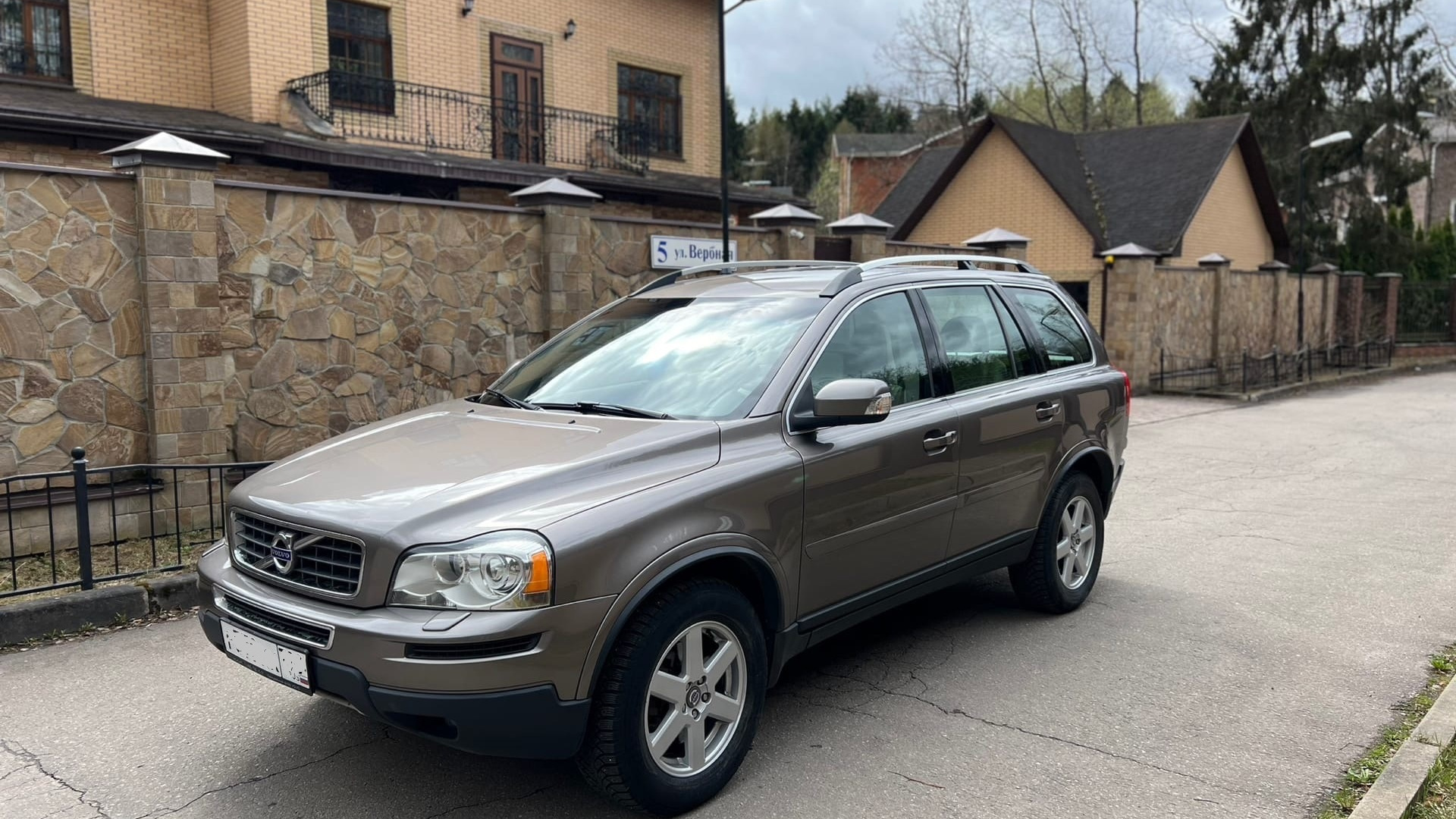 Купить Автомобиль Volvo Xc90