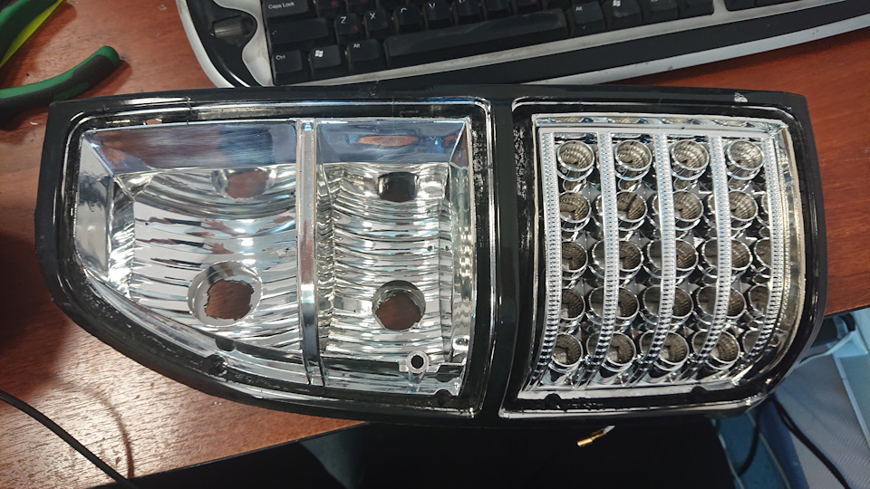 Доработка китайских задних фонарей(совмещение заднего хода и ...