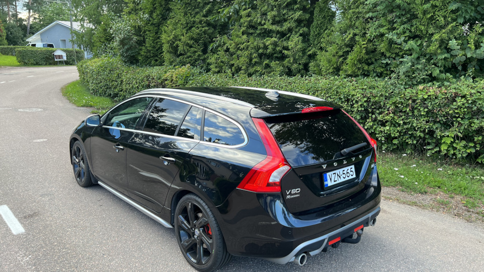 Volvo V60 (1G) 2.4 дизельный 2012 | на DRIVE2
