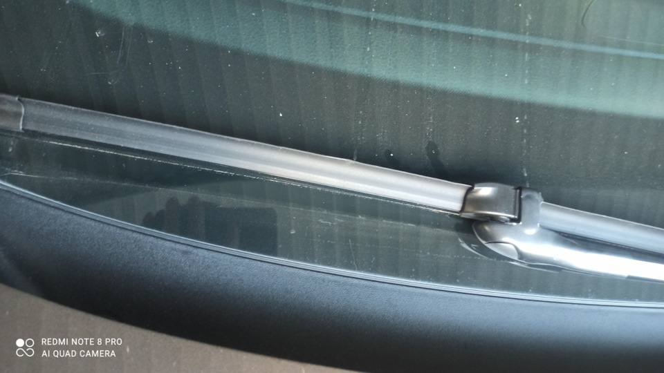 Замена щёток стеклоочистителя — Volkswagen Touareg (2G), 3,6 л, 2012 ...