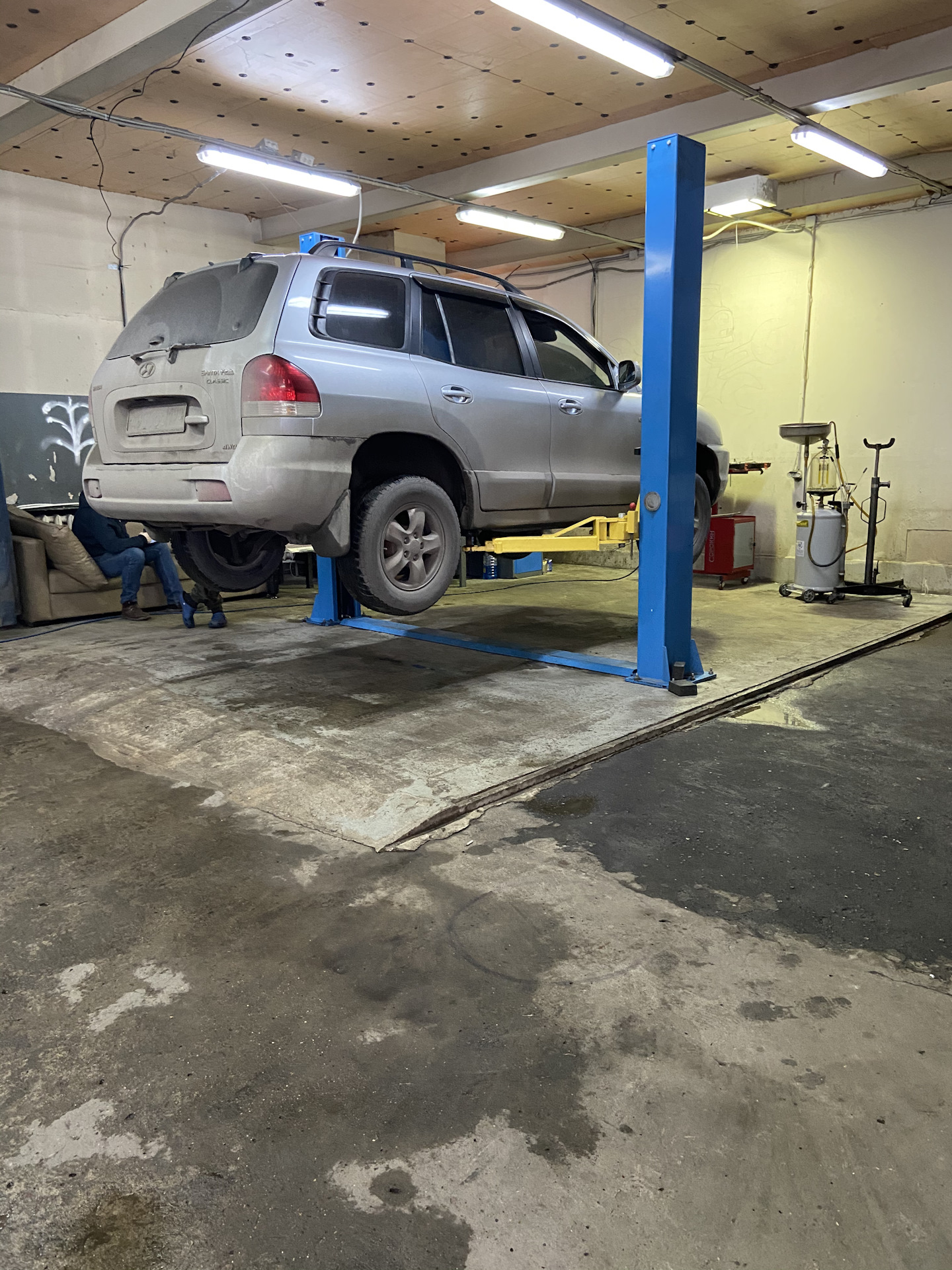 Треск ABC при торможении — Hyundai Santa Fe (1G), 2 л., 2008 года ...