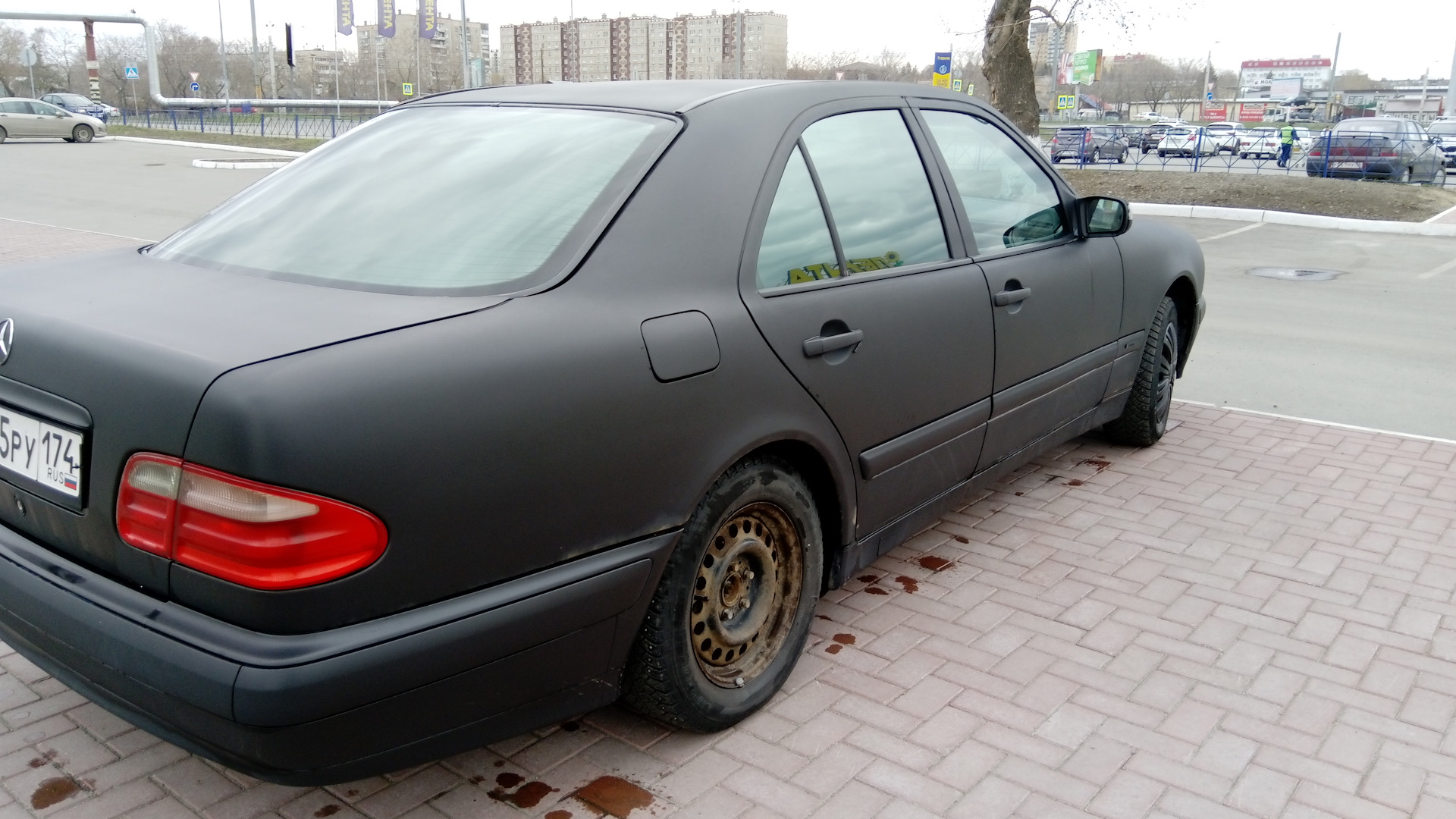 Mercedes-Benz E-class (W210) 2.2 бензиновый 2000 | 