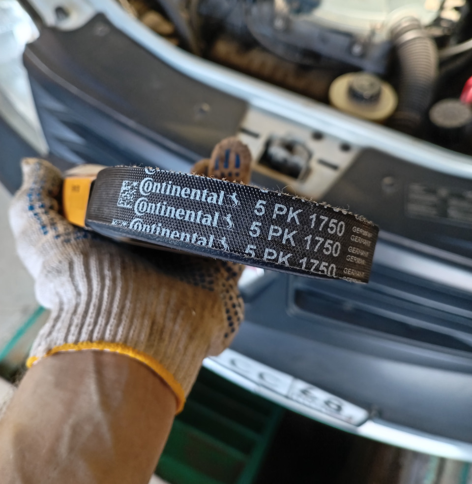 Фото в бортжурнале Renault Logan (1G)