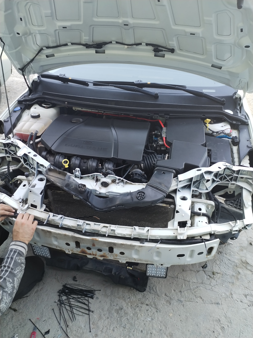 Замена бампера и разные ништяки — Ford Focus Sedan II, 2 л, 2010 года ...
