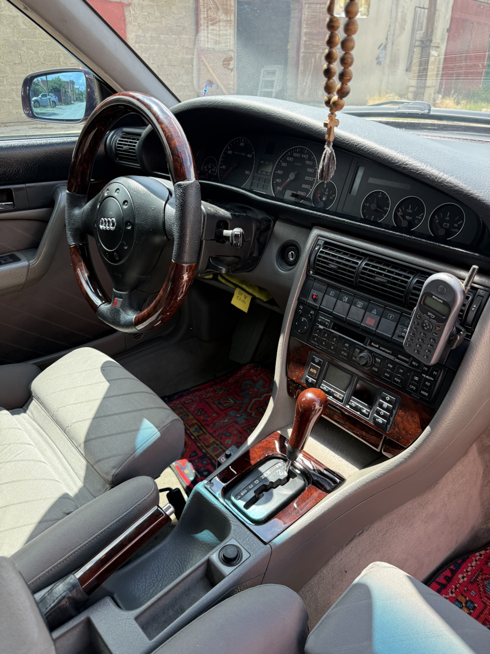 Фото в бортжурнале Audi A6 (C4)