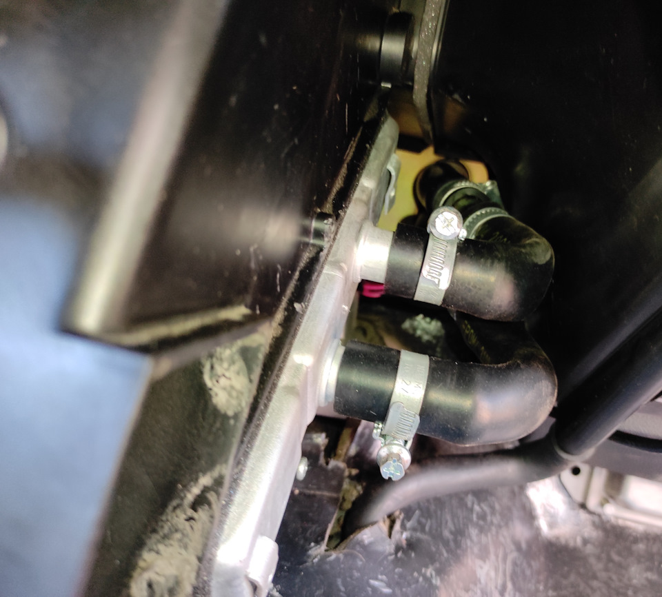 Замена радиатора печки на шниве с кондиционером (без травли фреона ...