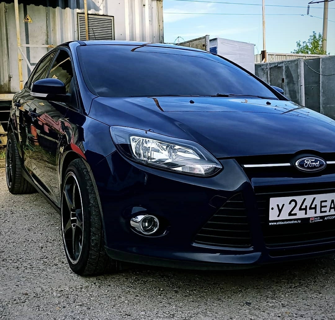 Форд фокус 3 седан. Ford Focus 3 седан Tuning. Ford Focus 3 бункер. Ford Focus 3 седан черный.