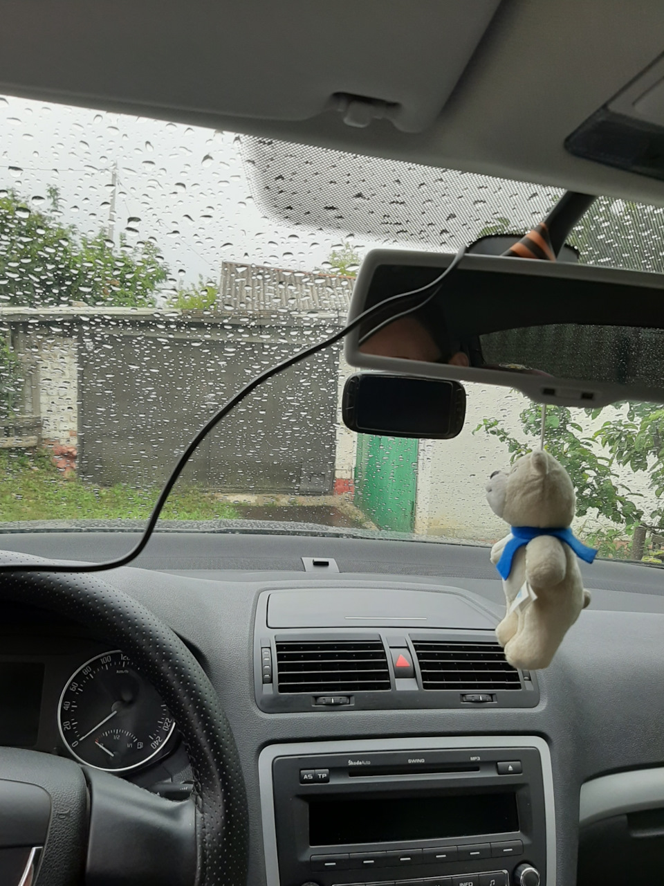 Вытягивание мелких вмятин по всему кузову — Hyundai i40, 2 л., 2012 ...