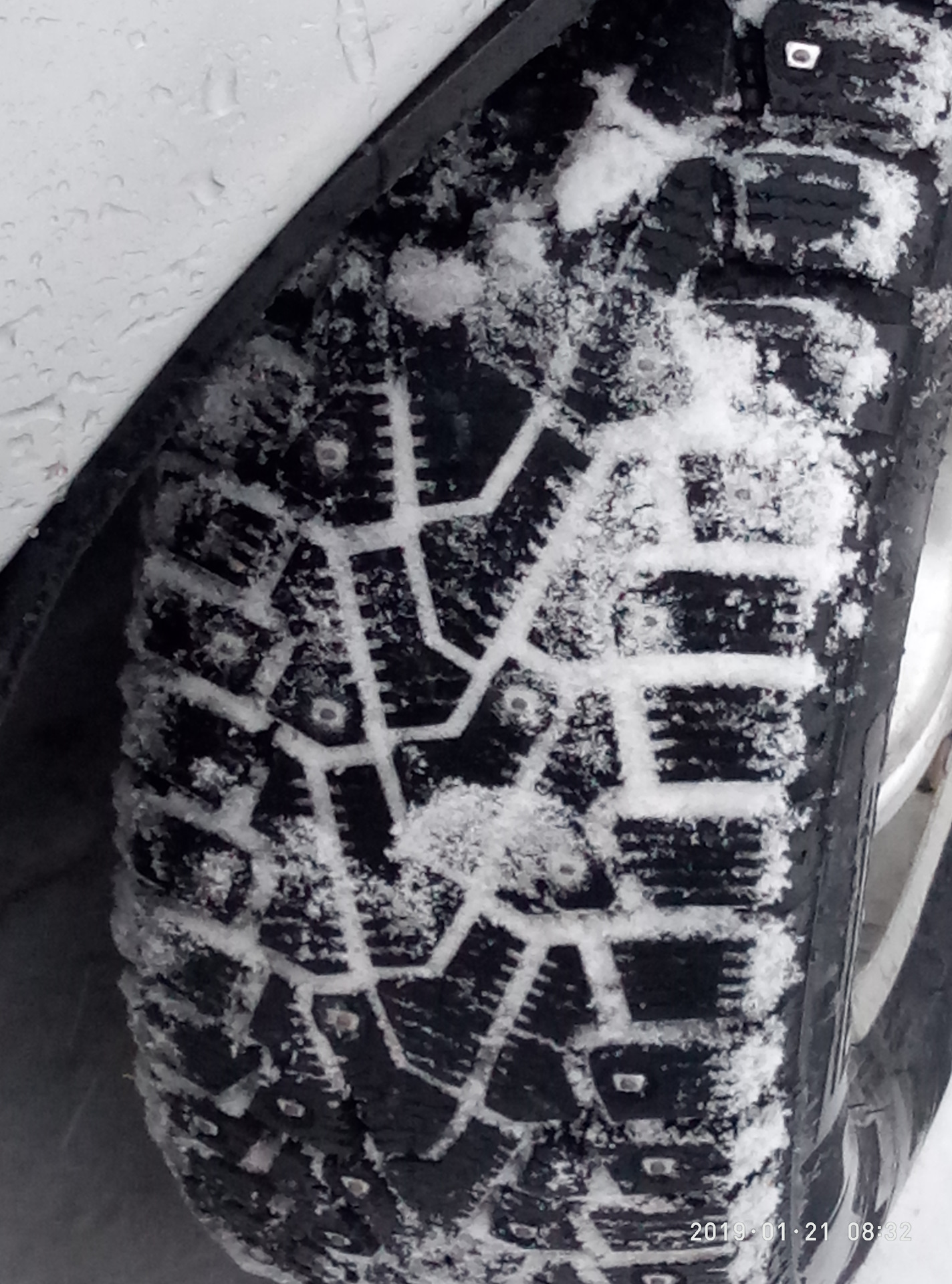 Шина pirelli winter ice. Pirelli Ice Zero 185/65r14. Pirelli Ice Zero 185/60r14 82t. Pirelli Ice Zero 185/60 r14. 185/65r14 86t Pirelli Ice Zero.