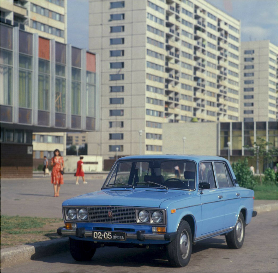 Ваз 2102*2 !) Фото с младшей сестрой) История второй двойки. — Lada 2102,  1,1 л, 1975 года | фотография | DRIVE2