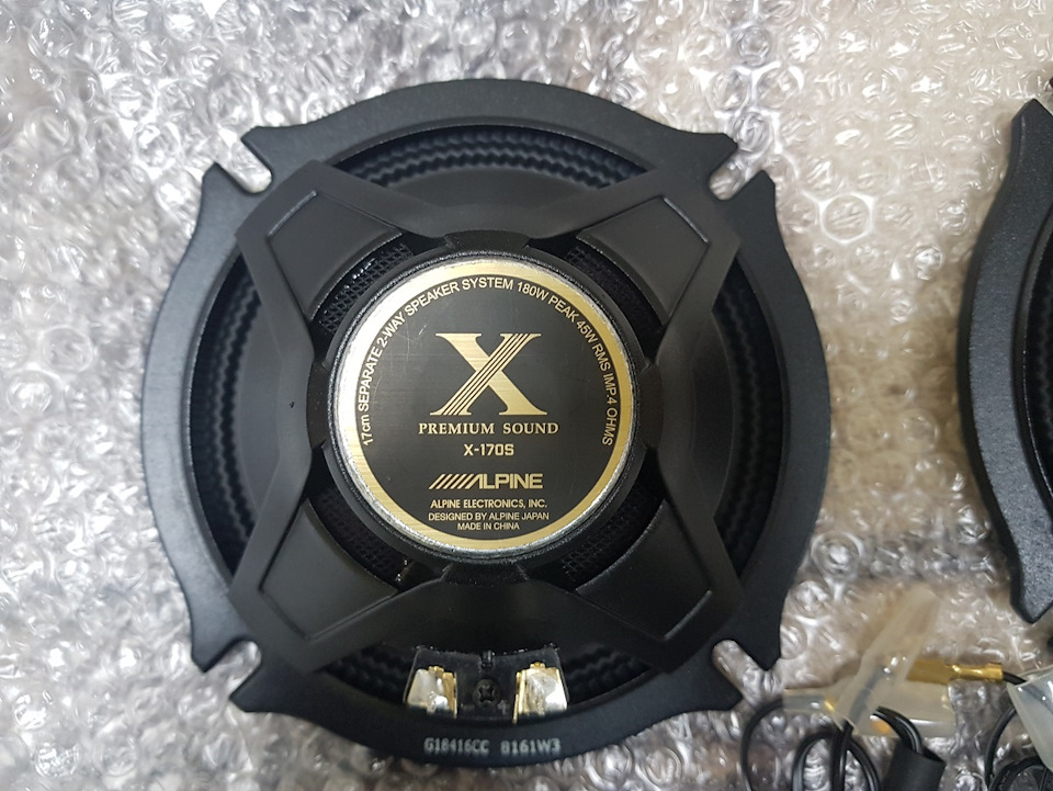 89 — Alpine Premium Sound X-170S — Toyota Voxy (3G), 2 л, 2014