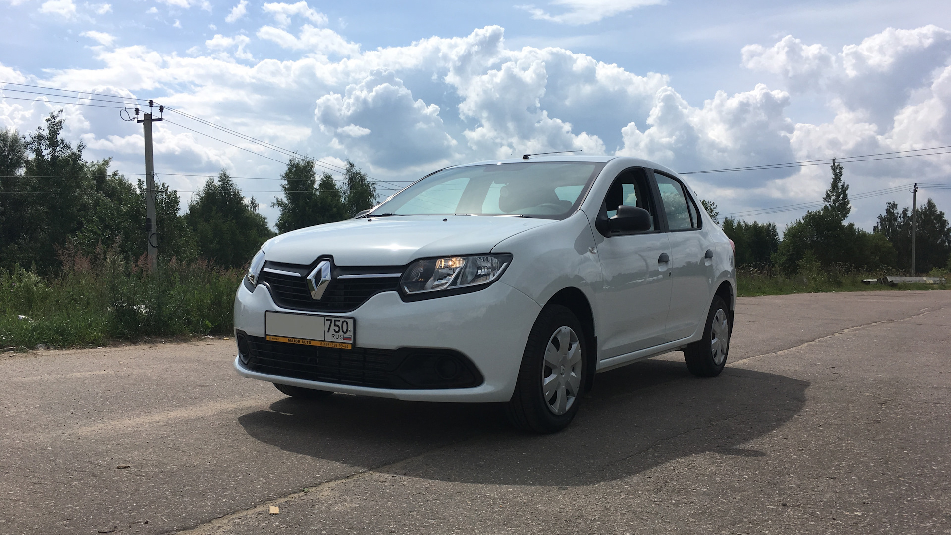 Renault Logan (2G) 1.6 бензиновый 2018 | на DRIVE2