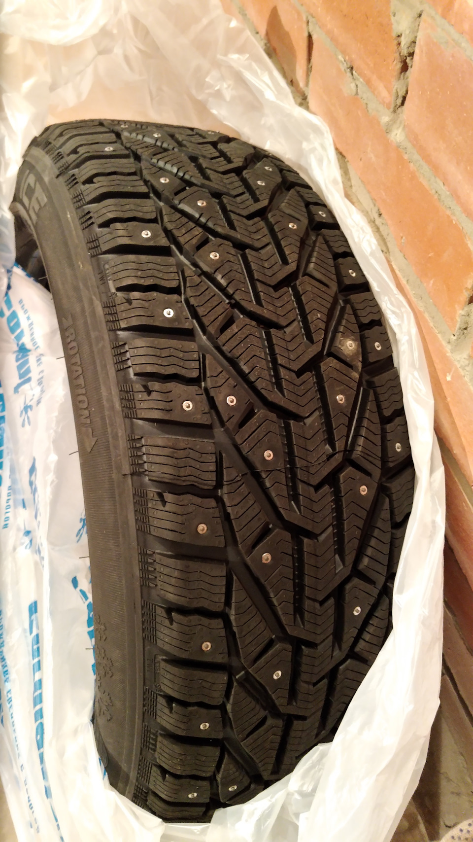 Зимние шины — Hyundai ix35, 2 л, 2012 года | шины | DRIVE2