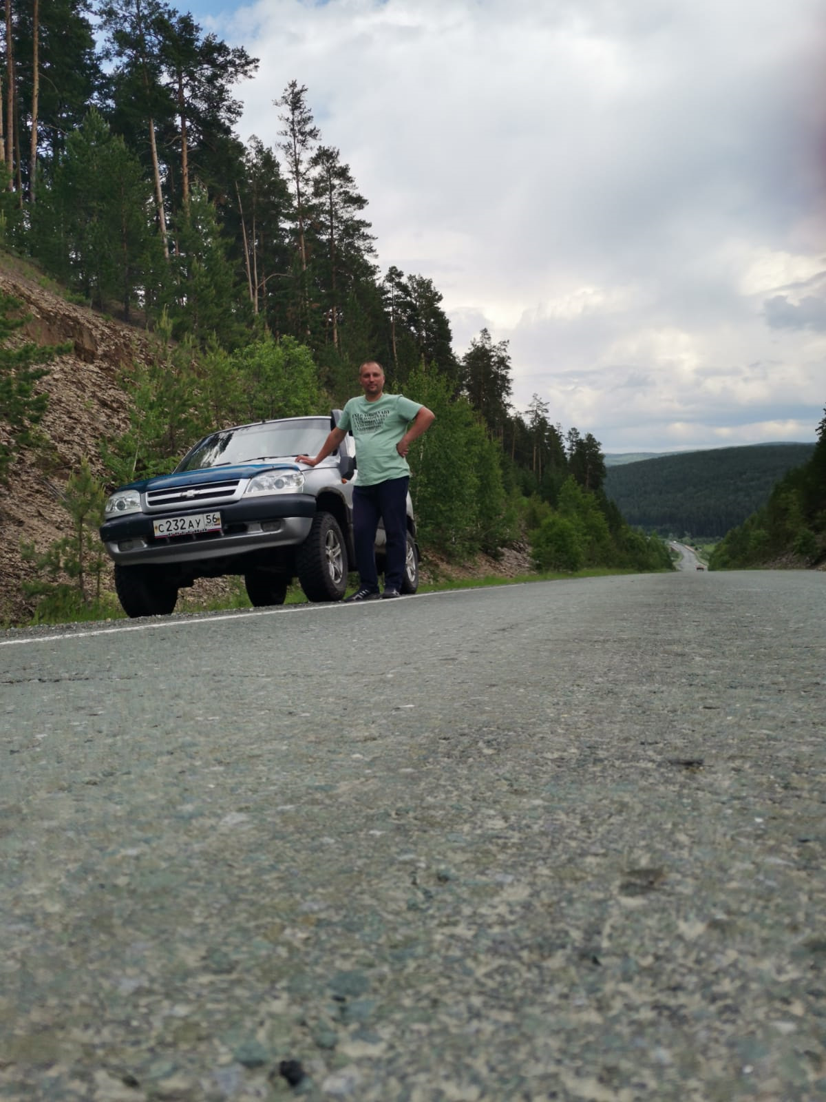 Шеви башкирия. Нива шевроле 2018. Шевроле нива тёмно зелёная. Нива шевроле 2018. Chevrolet niva niva 2006.