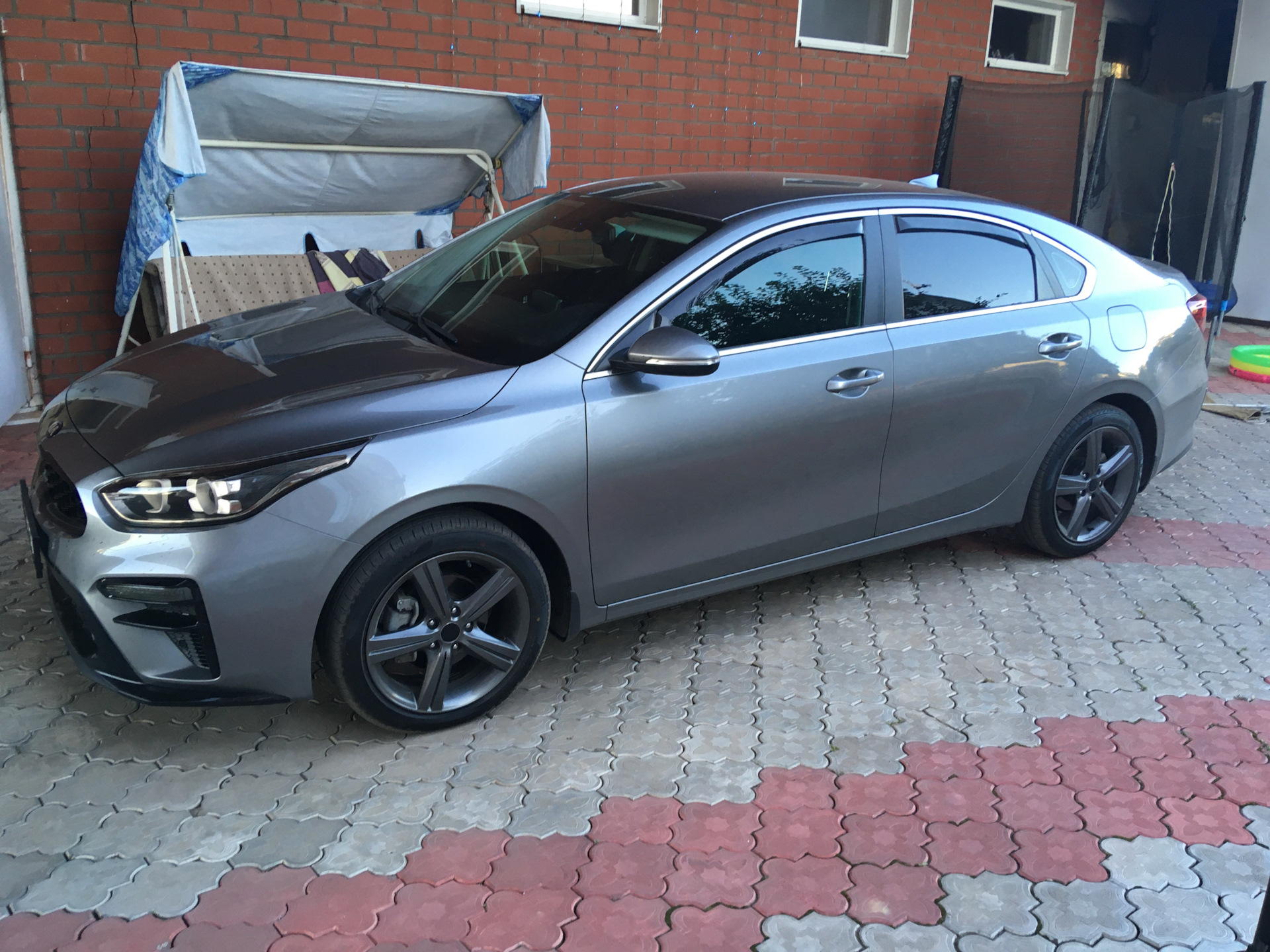 Steel gray. Киа Церато стил грей. Kia Cerato Steel Gray. Kia Cerato 4 Steel Gray. Steel Gray Kia k5.