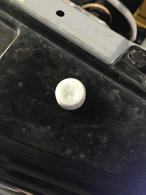 Замена тормозной жидкости и прокачка привода сцепления. — Nissan Note ...