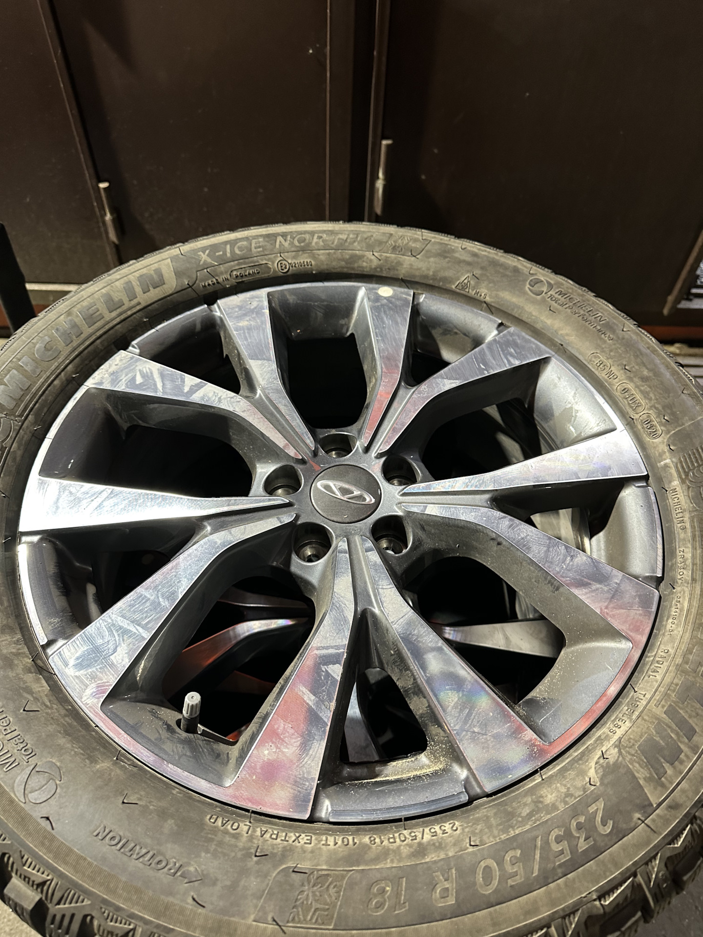 Зимние шины на черри 7. Зимние шины на черри 7. Зимняя резина на chery tiggo 8 pro. Диски r18 chery tiggo 7 pro. Chery tiggo 8 шины.