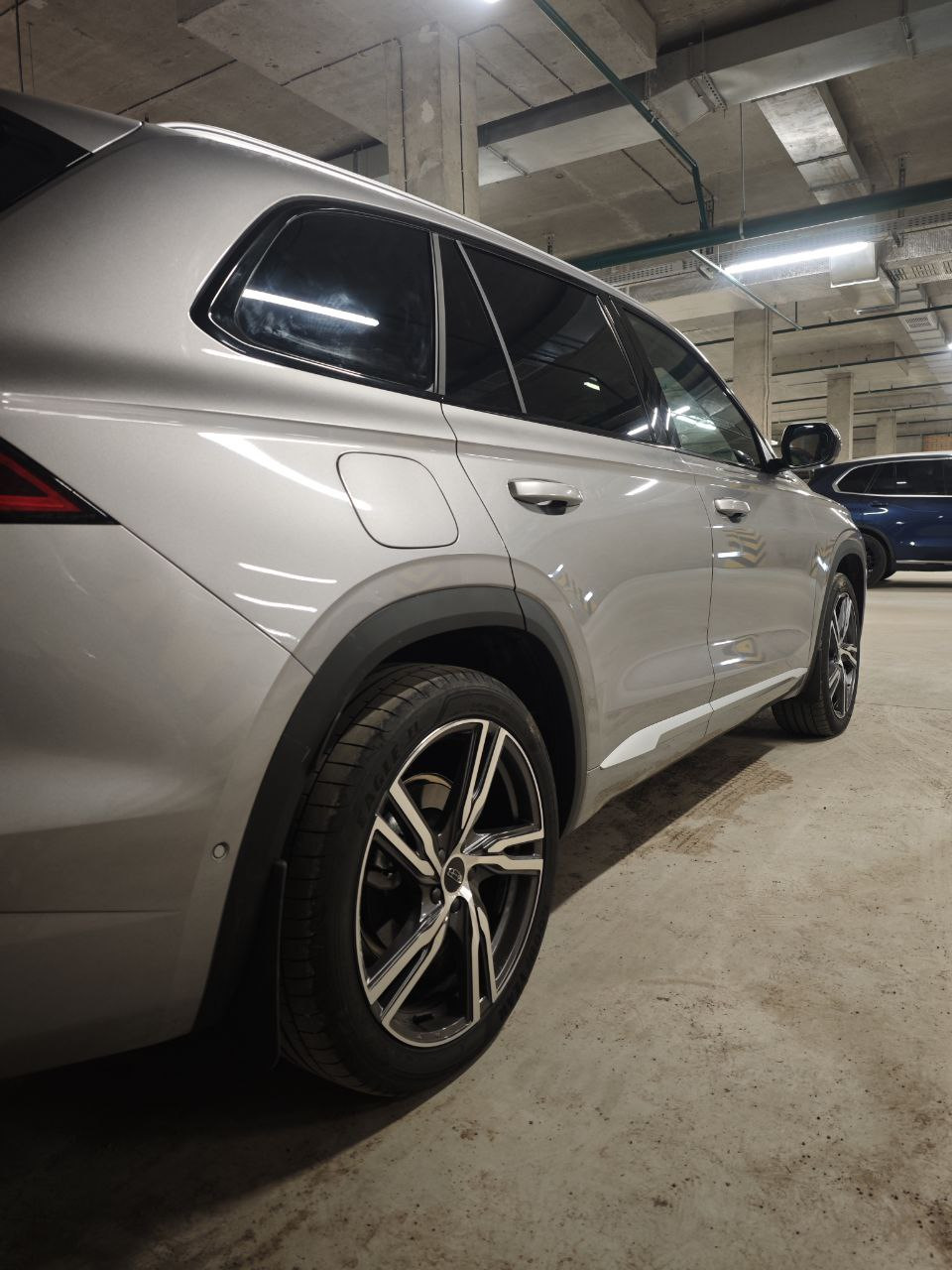 Фото в бортжурнале Geely Monjaro