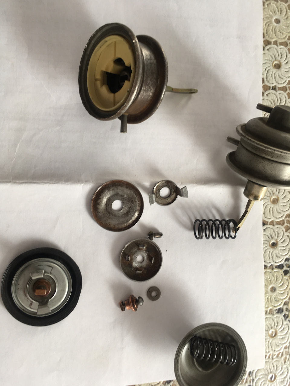 Ремонт вакуума трамблера. — Toyota Corolla (90), 1,3 л, 1990 года ...