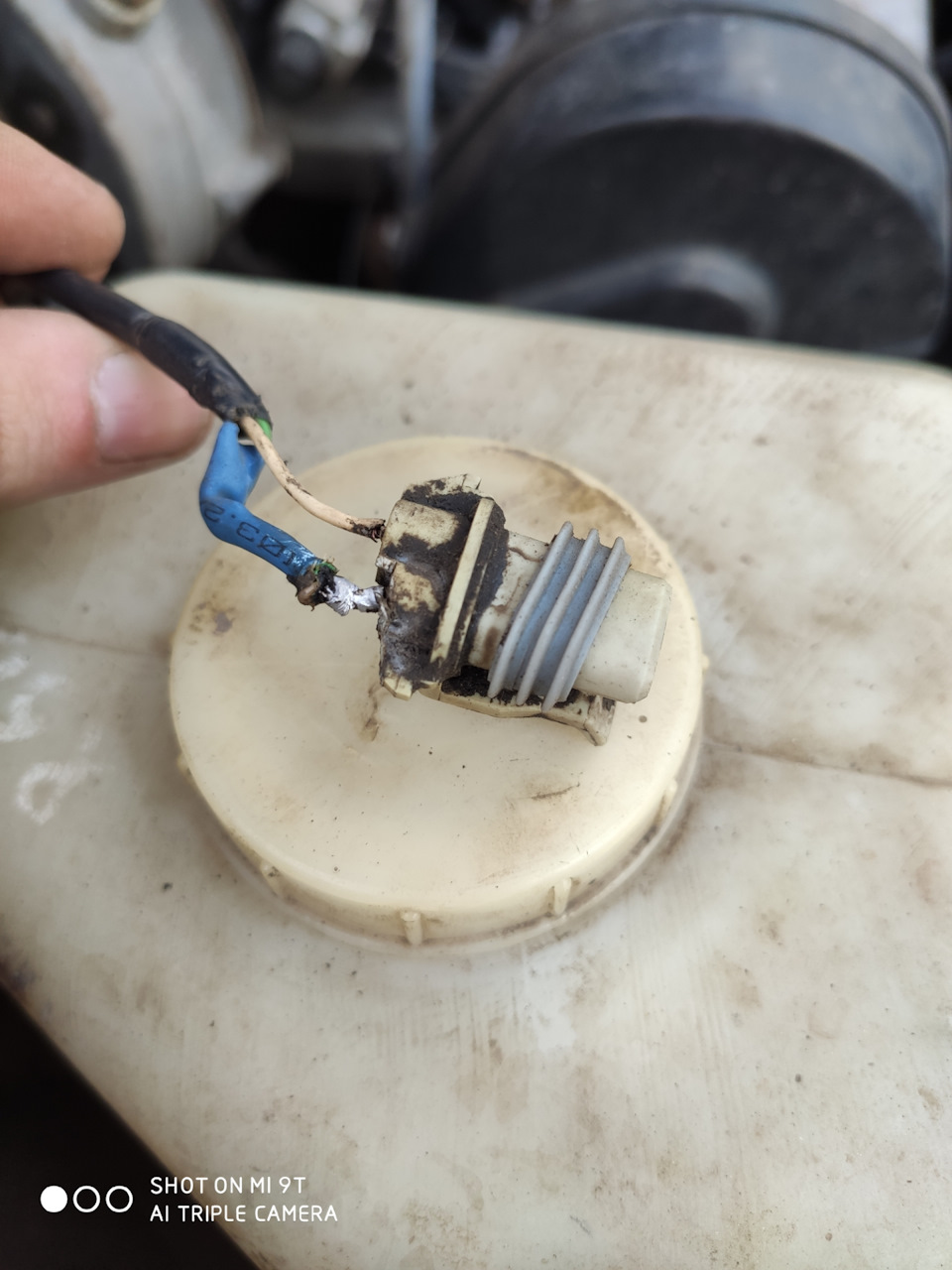 Замена разъема дпкв — LADA 21099, 1,5 л., 2006 года | своими руками ...