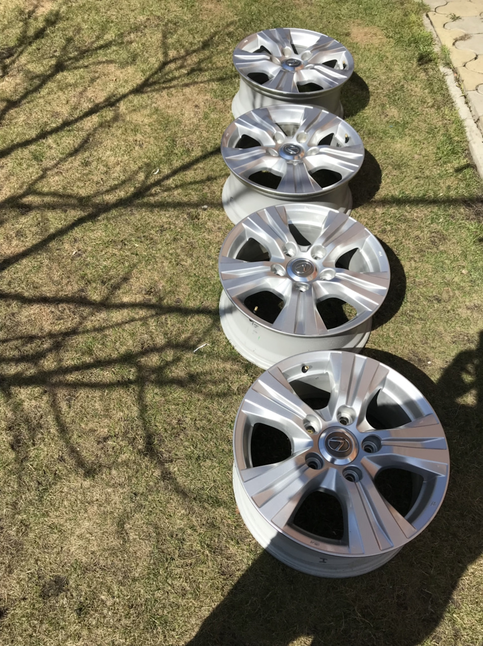 колеса r18 лэнд круизер 200. диски крузер 200 r18. диск колесный toyota lc 200 r18. колеса ленд крузер 200 r18. диск тойота ленд крузер 200 оригинал.