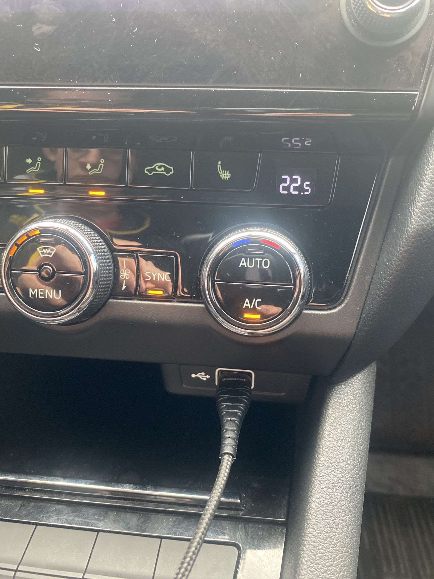 Не работает usb, помогите) — Skoda Octavia A7 Mk3, 1,4 л, 2019 года |  электроника | DRIVE2