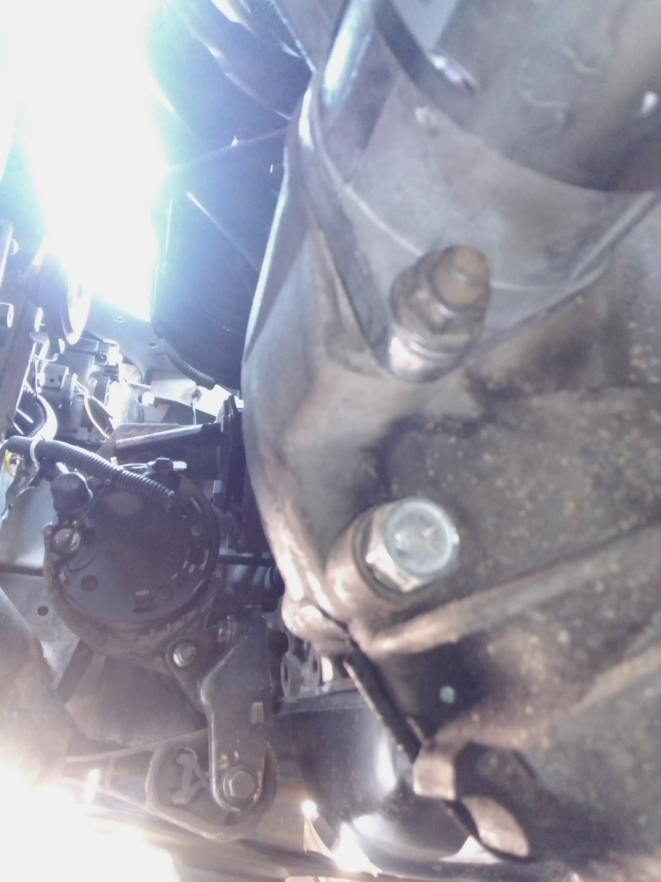 Установлен — Lada Приора седан