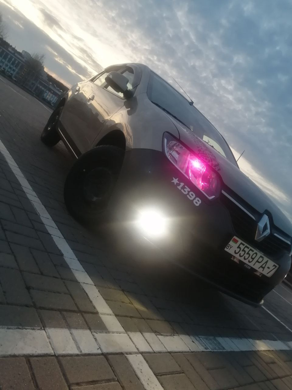 Туманки (2 часть) — Renault Logan (2G), 1,6 л, 2015 года | стайлинг ...