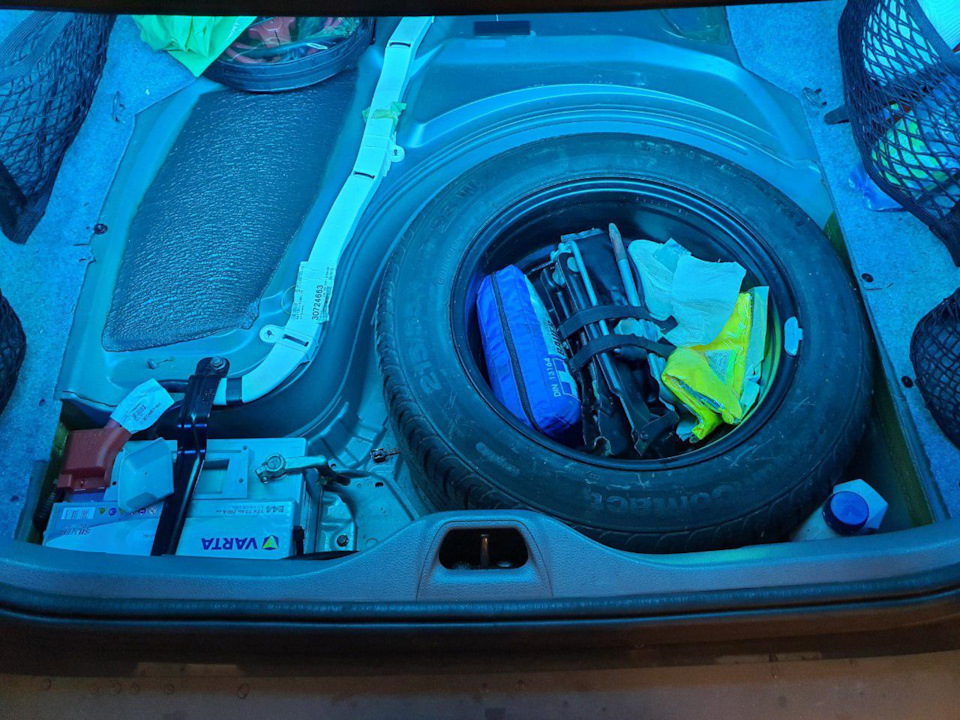 Фото в бортжурнале Volvo S60 (1G)