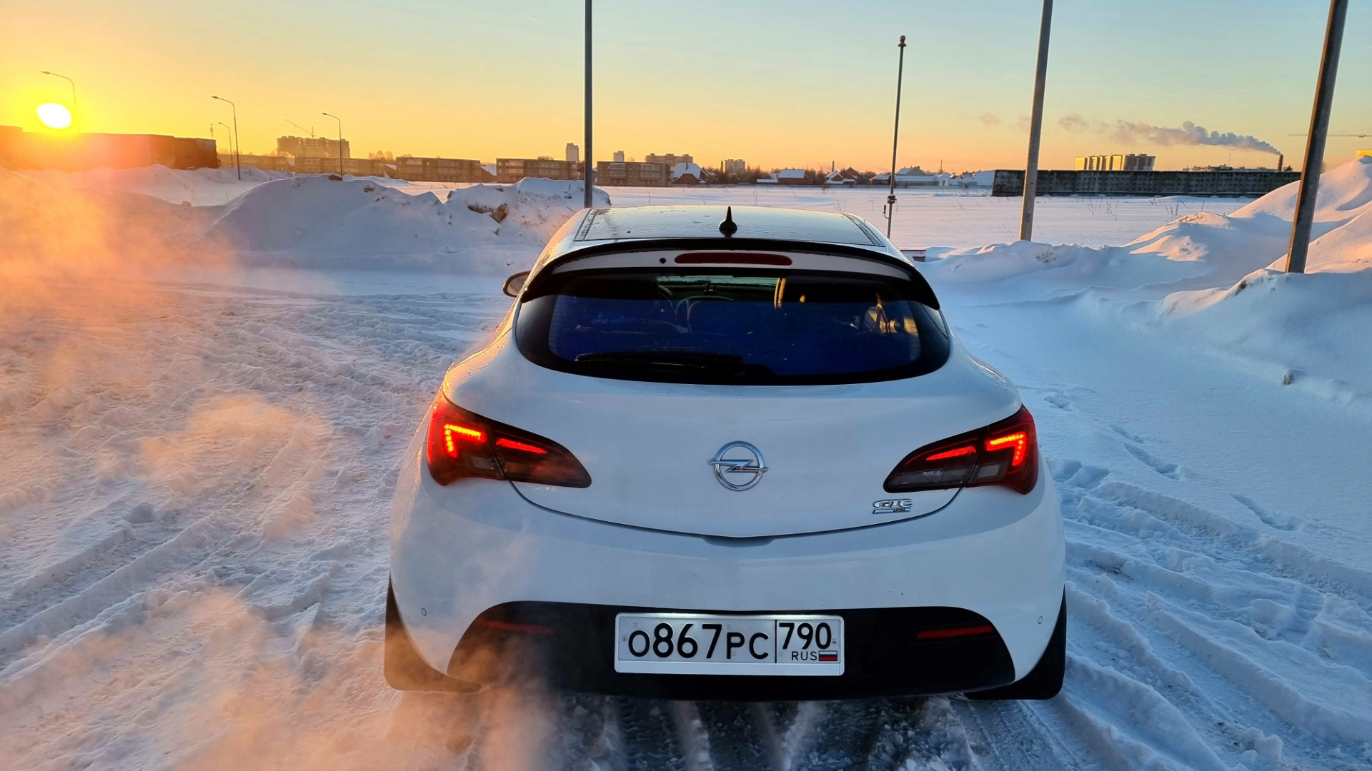 Opel Astra J GTC 1.6 бензиновый 2014 | Привидение с моторчиком на DRIVE2