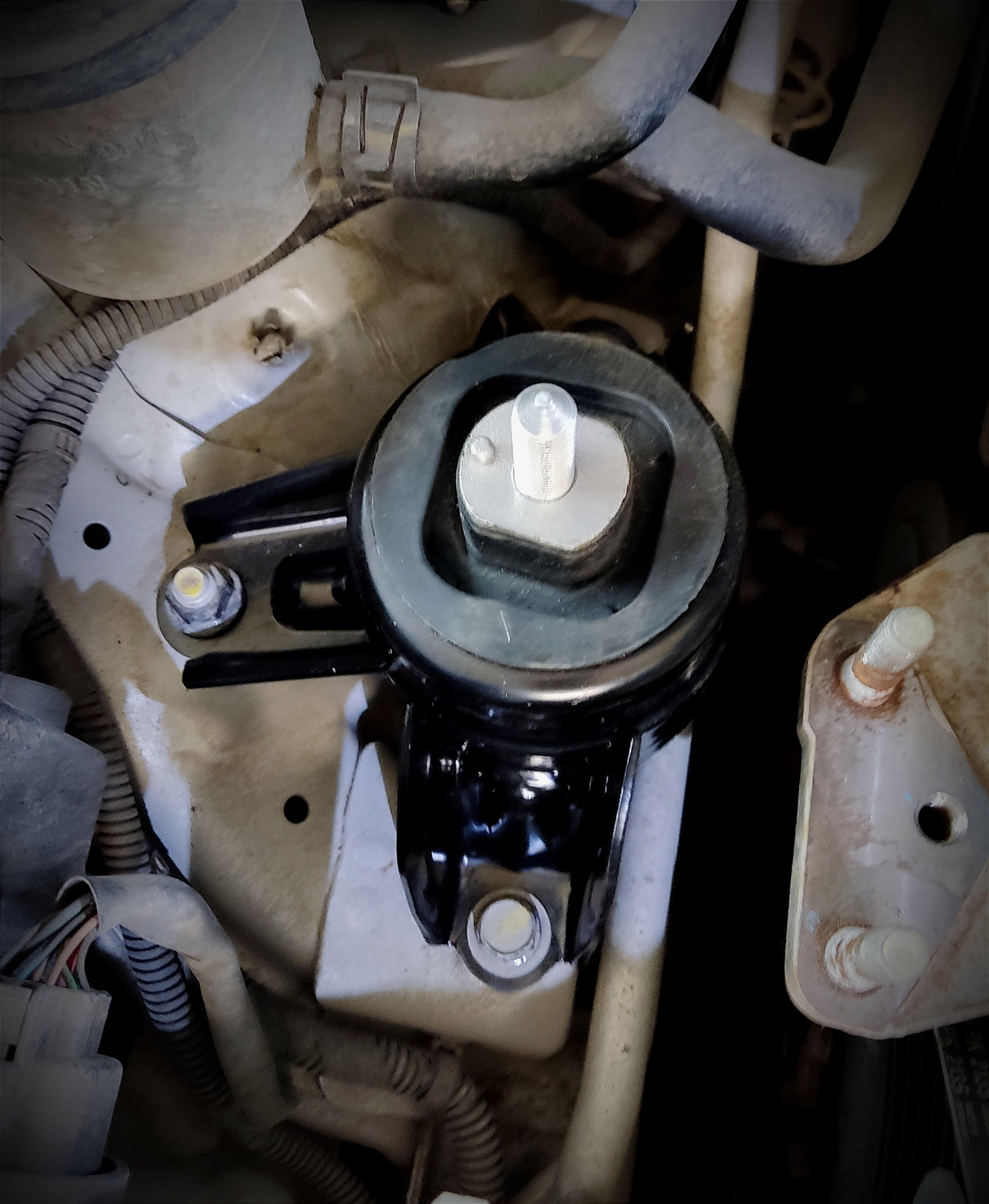 Гидравлическая опора двигателя JIKIU ME11039H для Hyundai Solaris ...