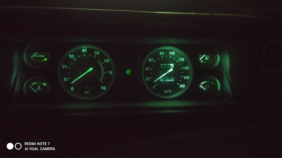 Замена лампочек в приборке — Lada 21043, 1,5 л, 2008 года | тюнинг | DRIVE2