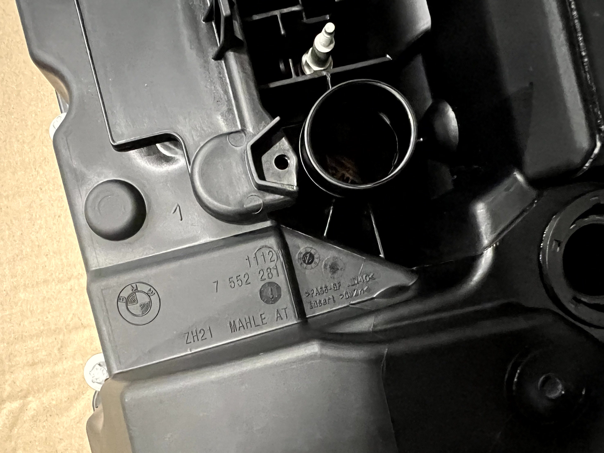 Как выглядит новая оригинальная Клапанная крышка n52 — BMW X5 (E70), 3 ...