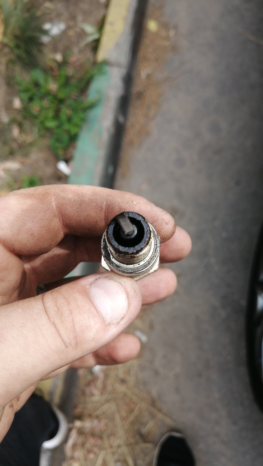 Промывка форсунок, замена свечей — Lada Гранта, 1,6 л, 2013 года ...