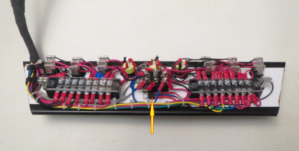 О Токах, Стабилизаторах Напряжения, Предохранителях — GMC Savana.
