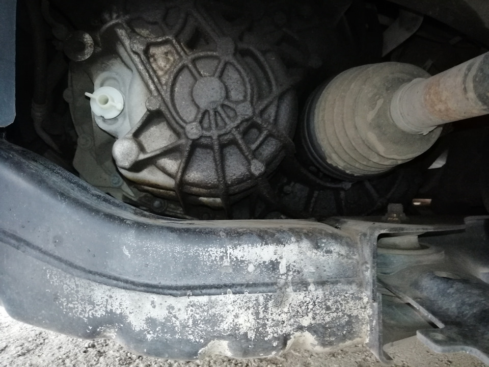 Течь сальника привода. Подтекает сальник привода. Подтекает сальник привода. Подтекает сальник привода. Mercedes benz vito 2015г w447 сальник мкпп.
