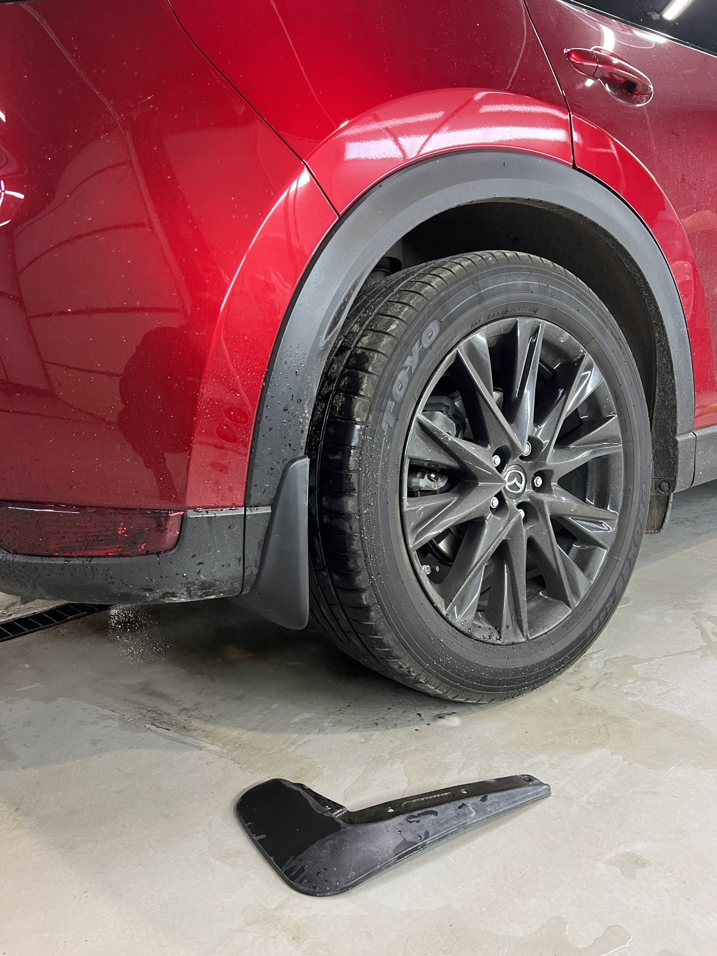 Рейлинги/Брызговики — Mazda CX-5 (2G), 2,5 л, 2018 года | стайлинг | DRIVE2