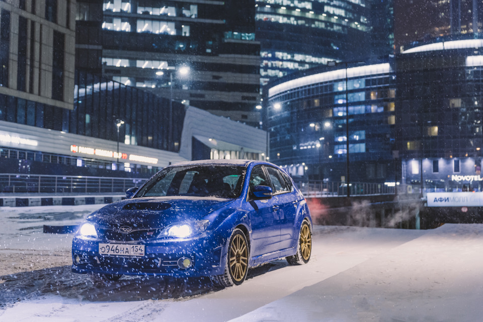 Subaru Impreza WRX STI зима