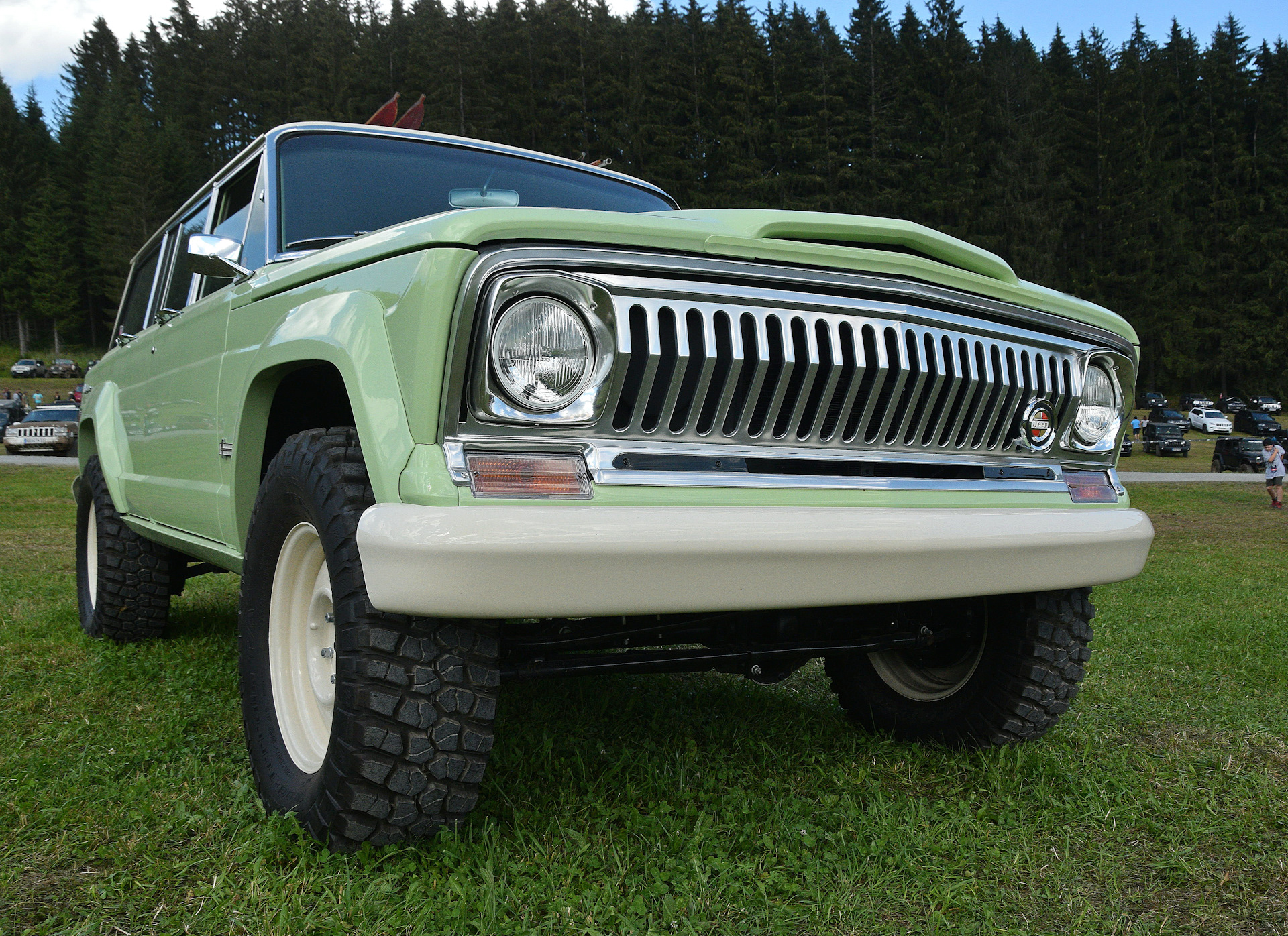 Jeep wagoneer